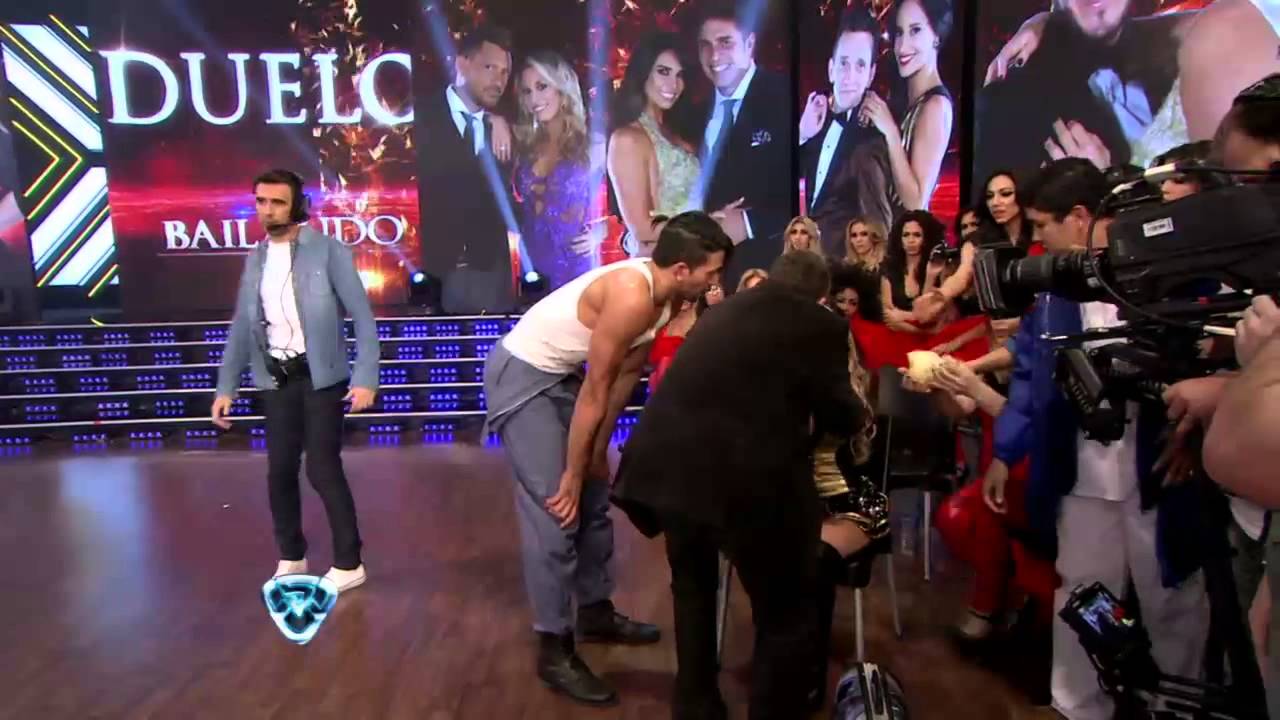 Showmatch 2014 - Fuerte accidente de Mora Godoy en el duelo