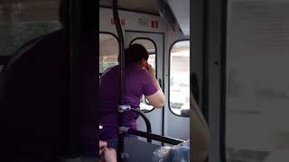 Буйная Пассажирка Троллейбуса Устроила Скандал (Чебоксары, Чувашия) (Reverse Видео Наоборот)