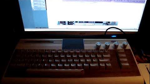 Commodore 64 Mssiah Midi Sid Synth (Angel-64 Mod) Playing Funky House Bassline