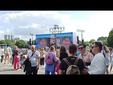 Миа Бойка - Плакать в porsche (VK Fest 2023 Синяя сцена)