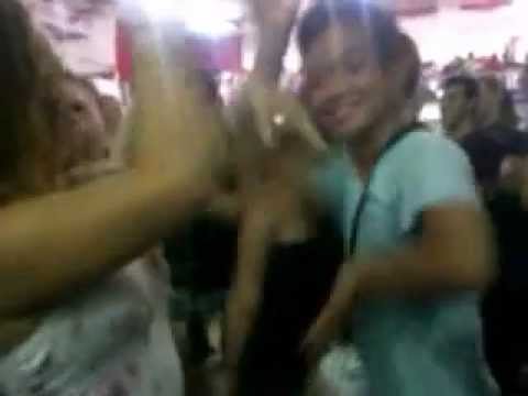 Gringo dançando na salgueiro (layla gabriele)