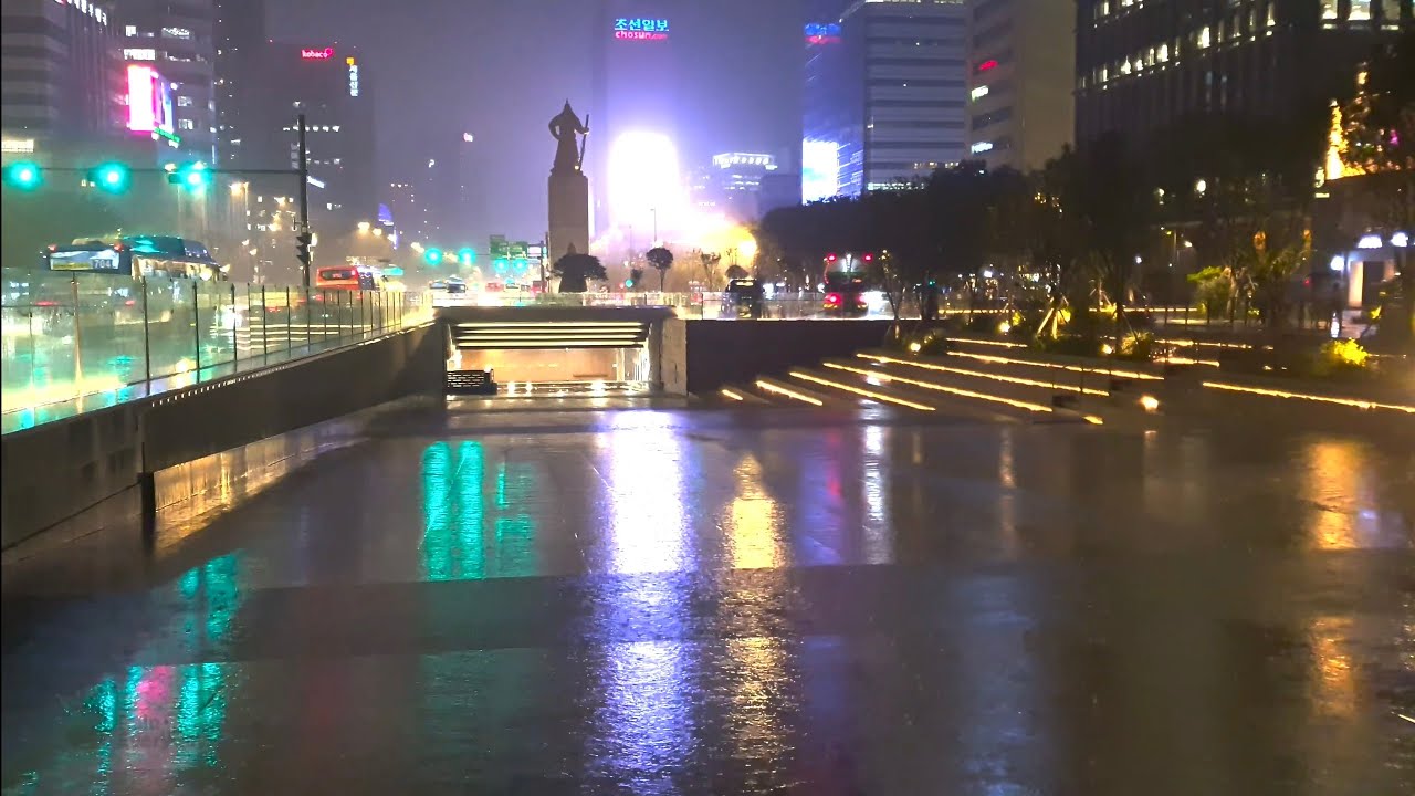 Super Rain Walk in Seoul Hypnotizes Your Night. Relaxing Sound for ...