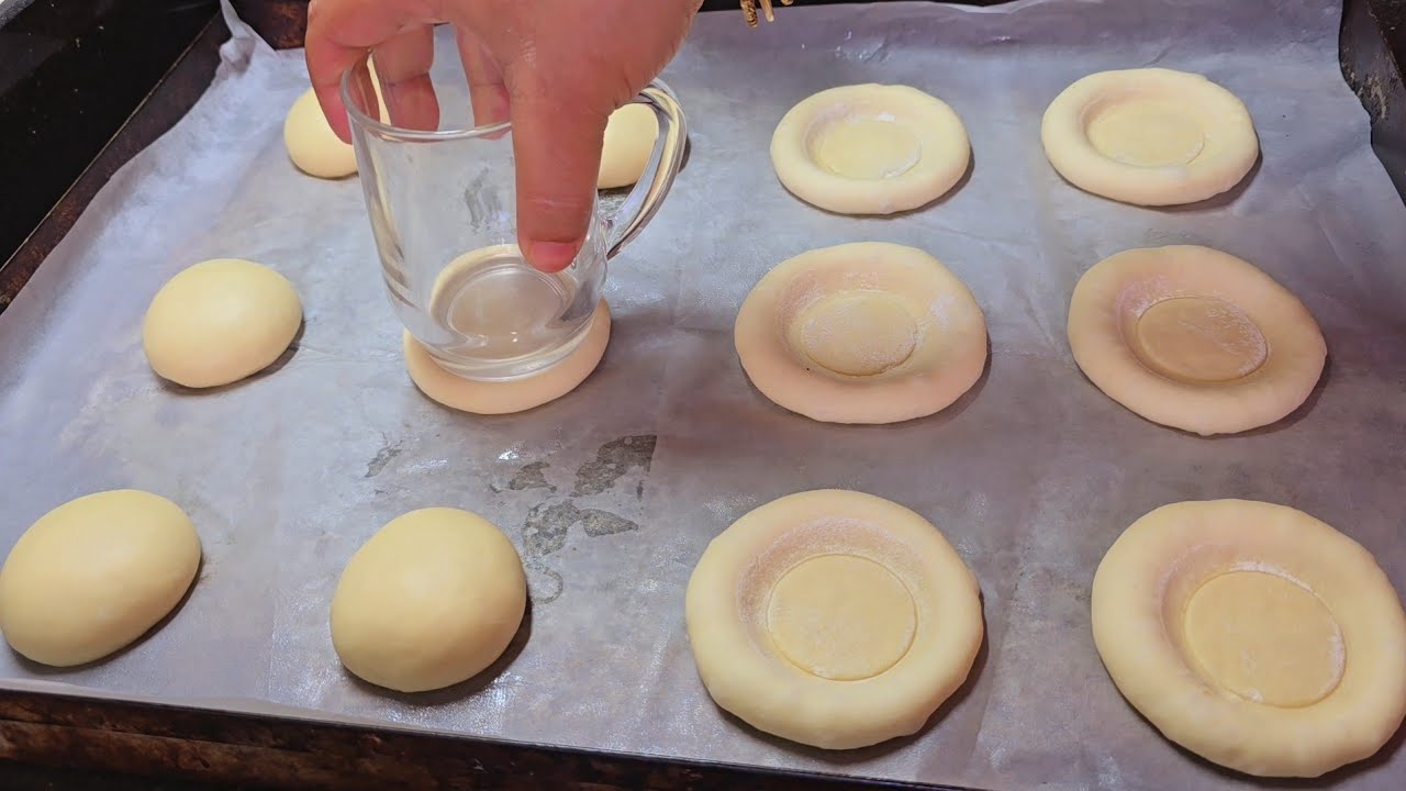 الفطائر الذهبية👌احسن واسهل حاجة للفطور خفاف ريشة ولذاااذ