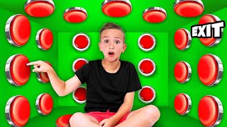 100 Mystery Buttons But Only One Lets You Escape from Vlad screenshot 4