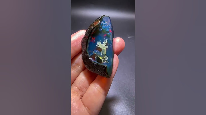 hổ phách sưu tầm. natural blue amber carving 6/6/2025