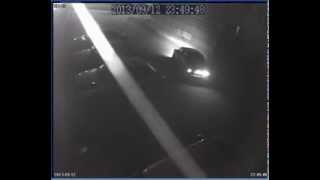 На парковке поцарапали машину(Запись с камеры наблюдения, как на парковке ночью поцарапали машину Фото повреждений и подходящих машин..., 2013-09-16T07:48:47.000Z)