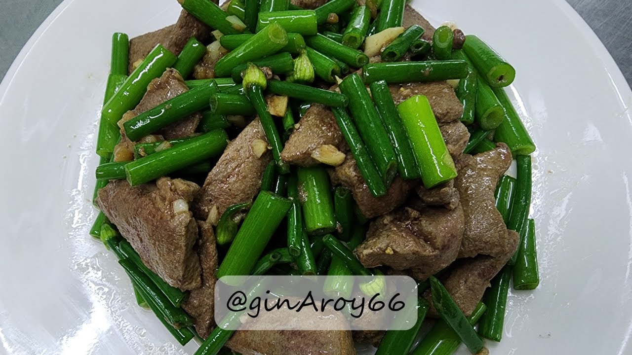 Kui Chai Pad Tub Stir Fried Pork Liver with Chinese Chives