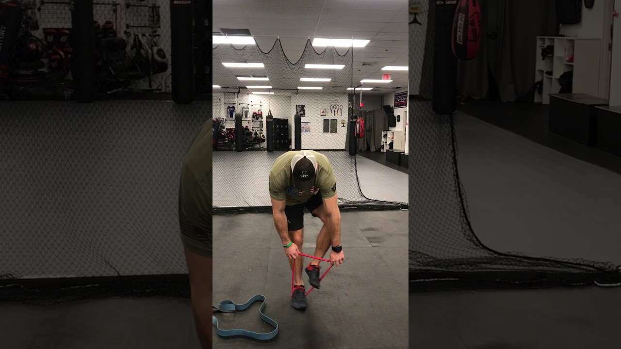 Banded Romanian Deadlift (RDL) - YouTube