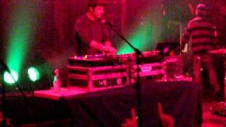 Dj Jimmy Hands Scratching Before Mim0Sa At Aggie Theatre