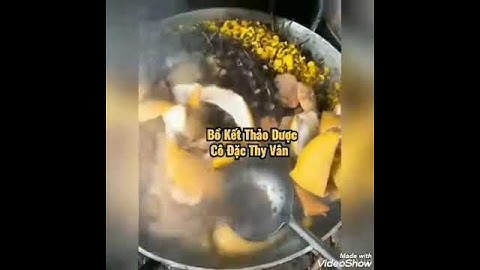 Tiếp tục nấu dầu gội bồ kết thảo dược cô đặc Thy Vân trị rụng tóc cho mẹ bầu, mẹ sau sinh