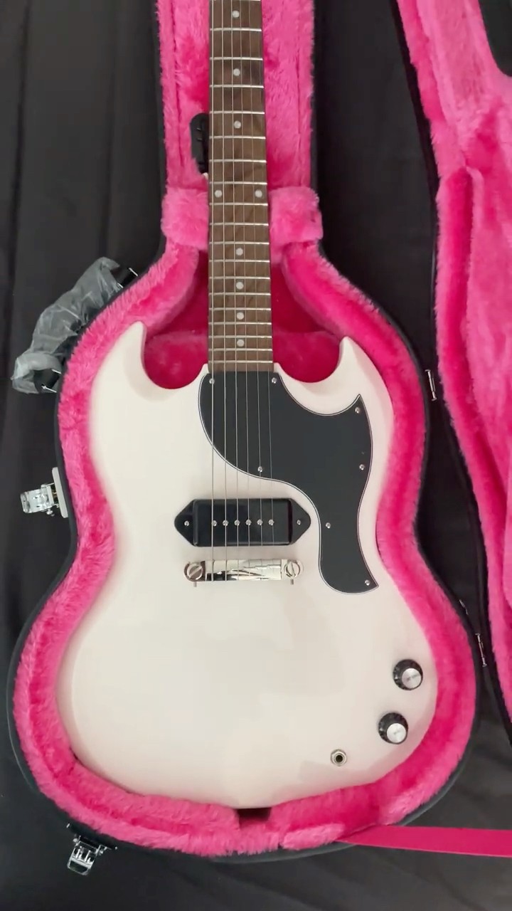 Epiphone SG junior Yungblud - YouTube