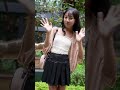丸の内ブリックスクエアを紹介、モデルは唯花 Introducing Marunouchi Brick Square、the model is Yuina