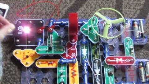 Snap Circuits Light | Project 9: Big Circuit (SEIZURE WARNING)