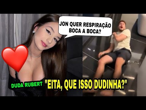 Jon Vlogs e Duda Rubert se pegando na piscina em live(sobrou ate para  Ruyter) 