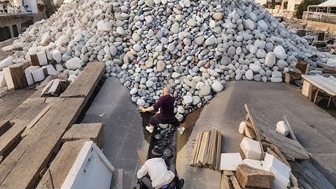 2500 ton self-unloading pebble barge unloading | Easy video