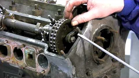 Rebuilding a Jaguar XK Engine