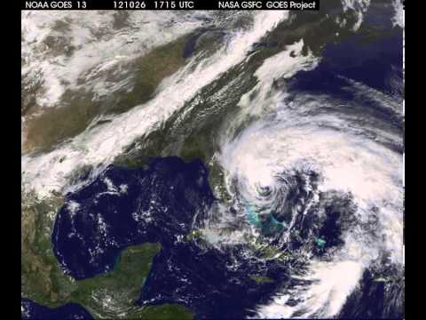 GOES-13 சாண்டி சூறாவளியின் வாழ்க்கை மற்றும் மரணத்தைப் பார்க்கிறது