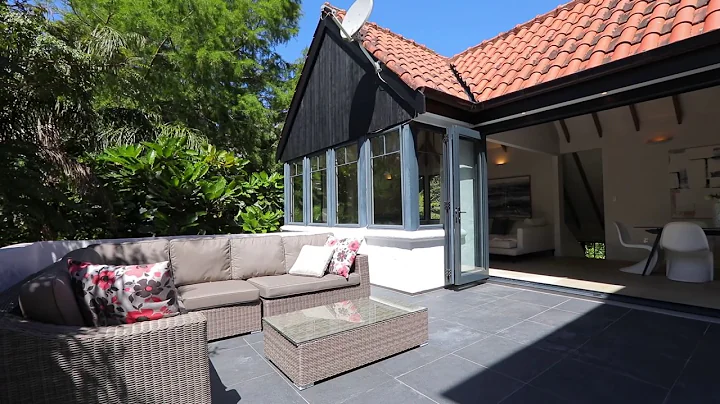 8A Ada Street, Remuera - Simon Siddells & Lisa Jes...