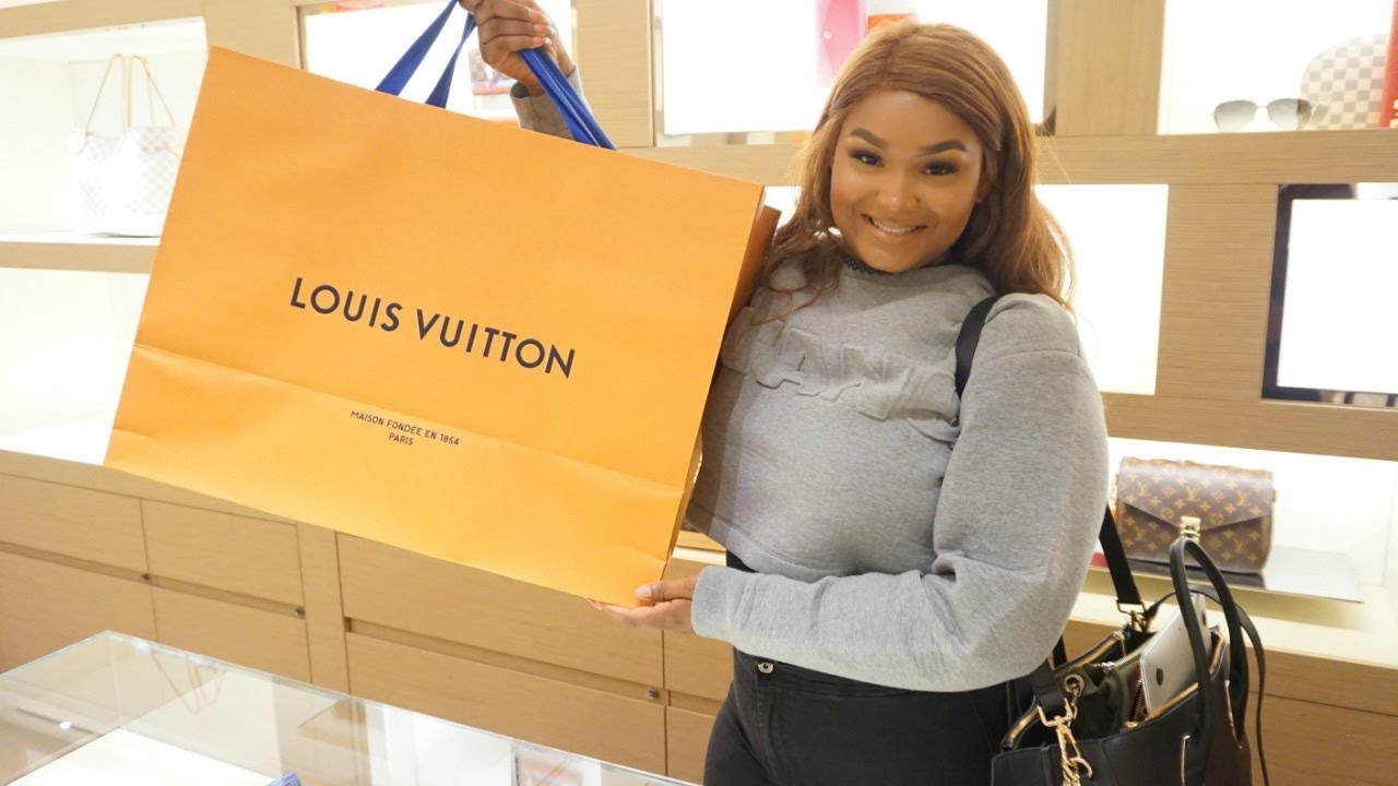 MY EXPERIENCE AT LOUIS VUITTON!! I GOT MY BAG! :)