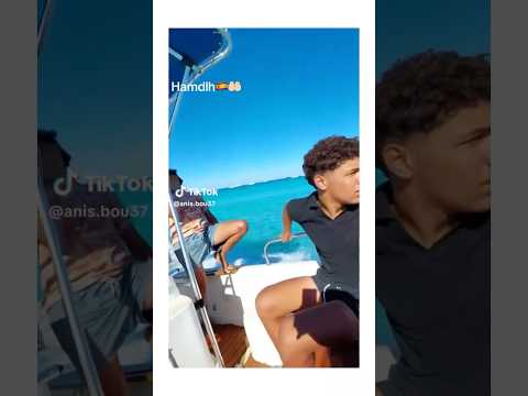 مراهقون في الجزائر اخذو قارب و ذهبوا الى اسبانيا