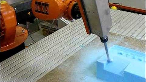Kuka robot milling