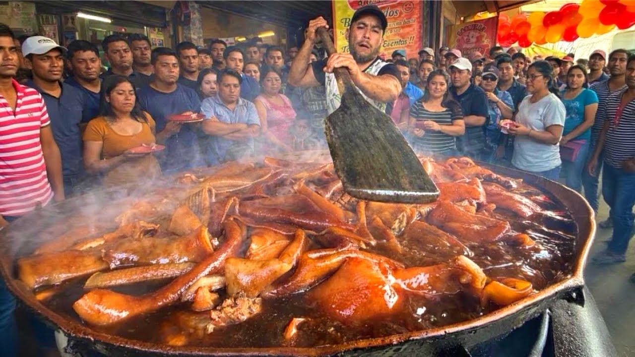 Vende UNA TONELADA de carnitas en 5 horas!!😱