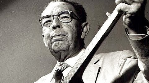 REAL Mountain Bluegrass Filmed In 1965 With Bascom Lamar Lunsford