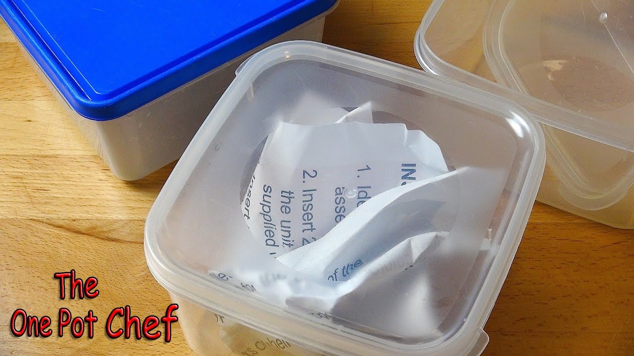 Quick Tips: Removing Odors from Plastic Containers