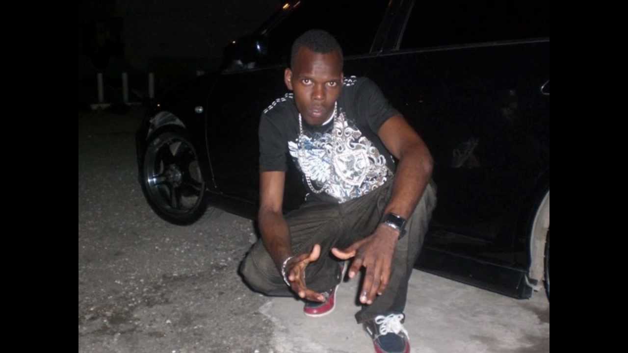 MUSRICH - Every Ghetto Yute Ago Mek Life