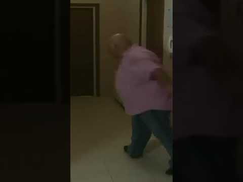 السبوعي عمل تلاثة عمايل في أقل من دقيقة Choufli Hal