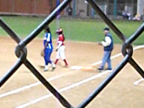 Cindy Zamudio Slaps Single In 6th Inning