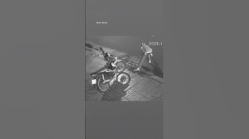 TP HCM bắt quả tang người đàn ông rải đinh “bẩy” người đi đường