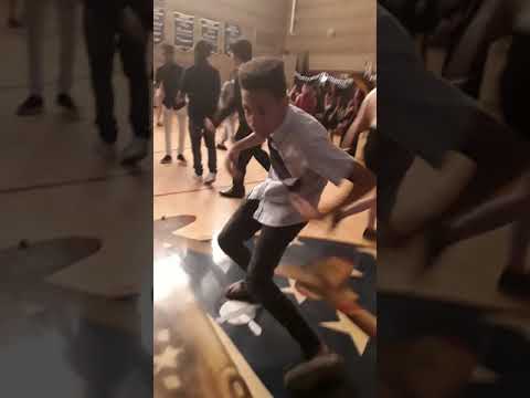 Kid does dance in fms