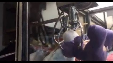 Man vs Claw: The Best Claw Machine Ever! | JOYSTICK