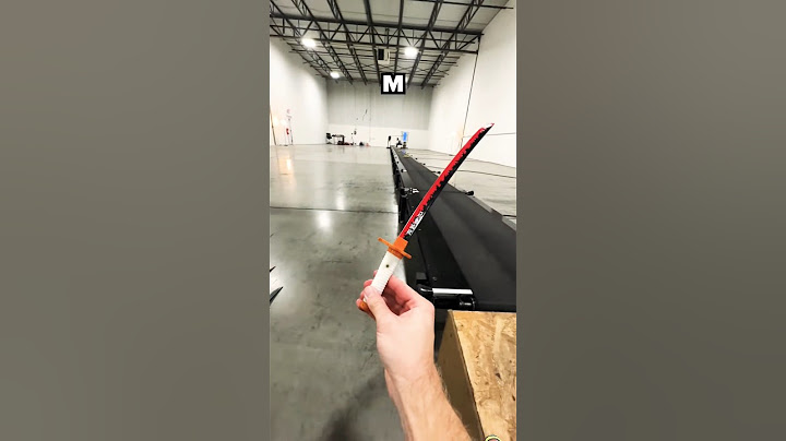 Banana vs Sword on a Conveyor Belt