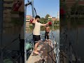 اتفرج للاخر  