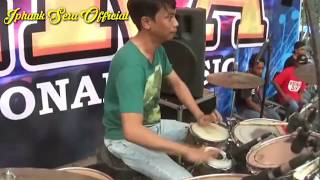 Download lagu Via Vallen Selow