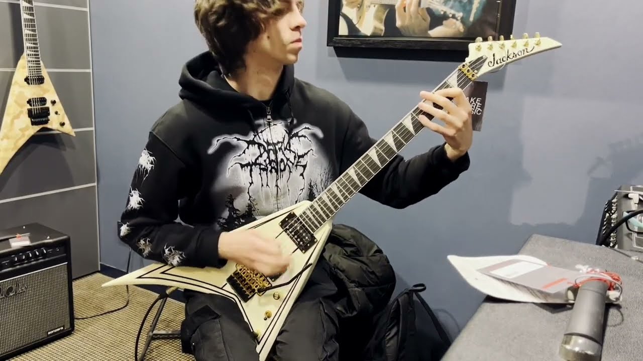 Jackson RR3 Pro Series test - YouTube