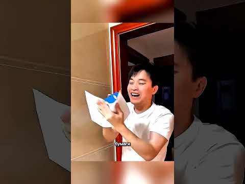Таракан его легко перехитрил 🥹