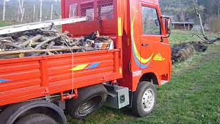 Comaca Linea 4x4 in uscita dal frutteto