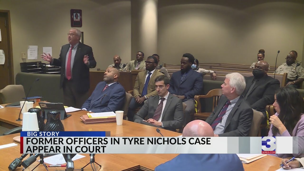 Former officers in Tyre Nichols case appear in court - YouTube