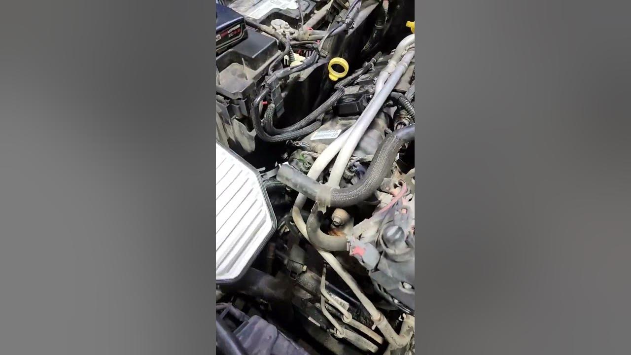 2015 Jeep Wrangler oil in the air filter box. Problem solved. - YouTube