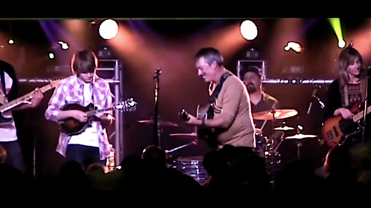 Wyatt(Ellis) & The Larry Keel Electric Experience Seldom Scene, Bill