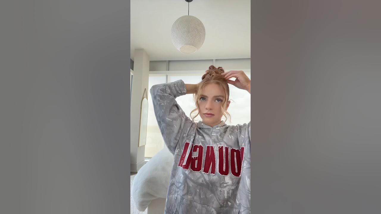 messy bun + hoodie is such a vibe #messybuntutorial #hairstyletutorial #messybun messy bun + hoodie is such a vibe #messybuntutorial #hairstyletutorial #messybun