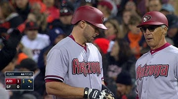 ARI@SF: Goldy lines an RBI single into center field