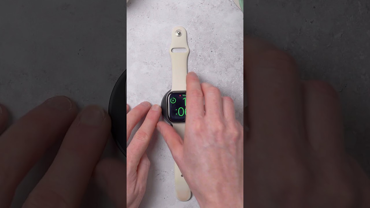 This single Puck can wirelessly charge an Apple Watch, AirPods & an iPhone ⚡️📲  #onesnap #charger