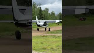 Cessna 206 Landing On Narrow Dirt Stripbush Pilotsalaskacessnaairplanes206