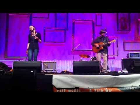 Shane and Myra Howard @ National Folk Festival 2011