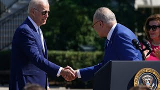 Biden shakes Schumer’s hand, ‘immediately forgets’ and waits for another