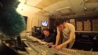 Gerry Cinnamon Kampfire Vampire Session at Lofi Studios
